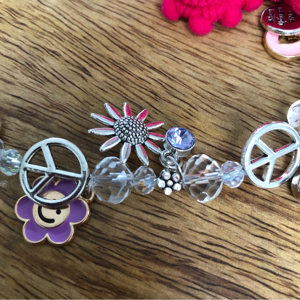 🌸Handmade Car Charm Rear Mirror “Peace” - Picture 7 of 8